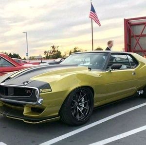 Meet your Posher, Christina